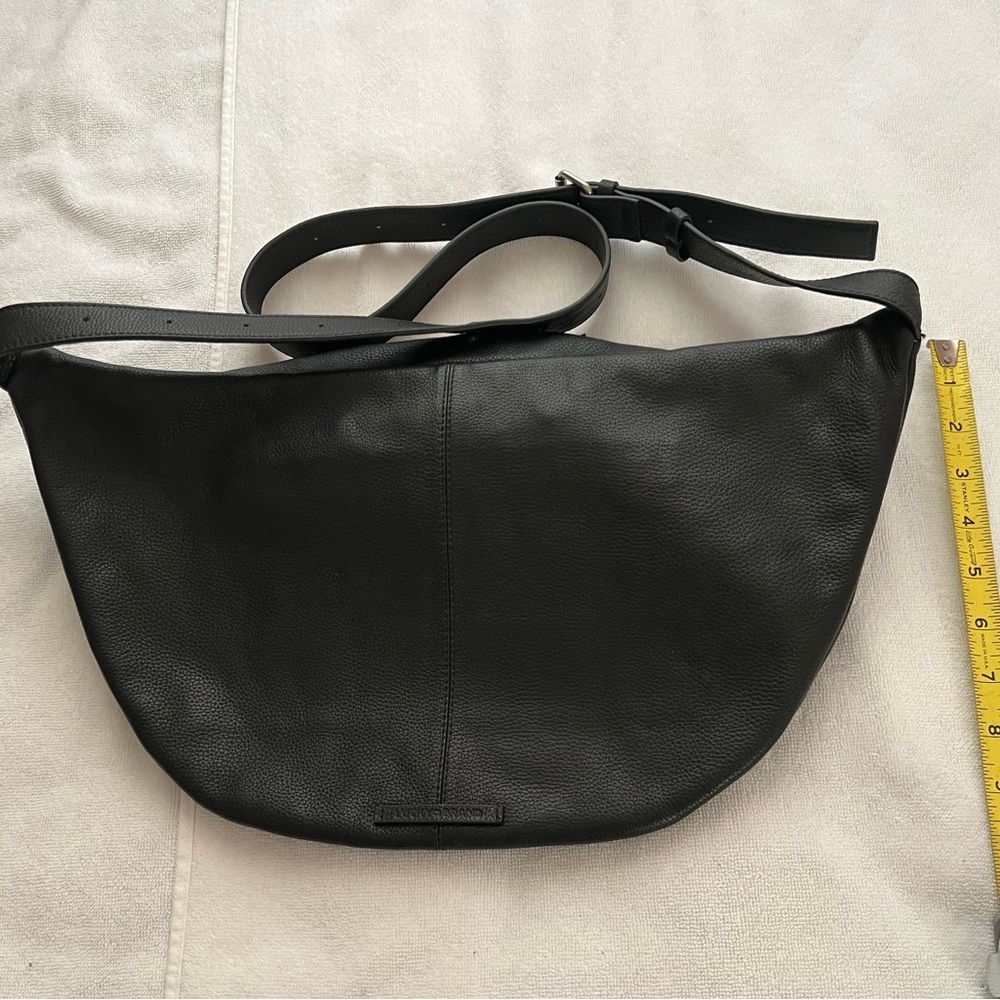 Lucky Brand Black Leather Sling/Crossbody Bag - Picture 4 of 9